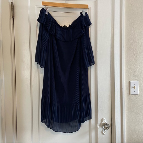 Ted Baker Franeis Off the Shoulder pleated dress - Picture 3 of 7